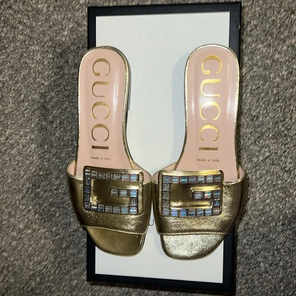 Gucci sandals. 35 1/2 - Picture 3 of 9
